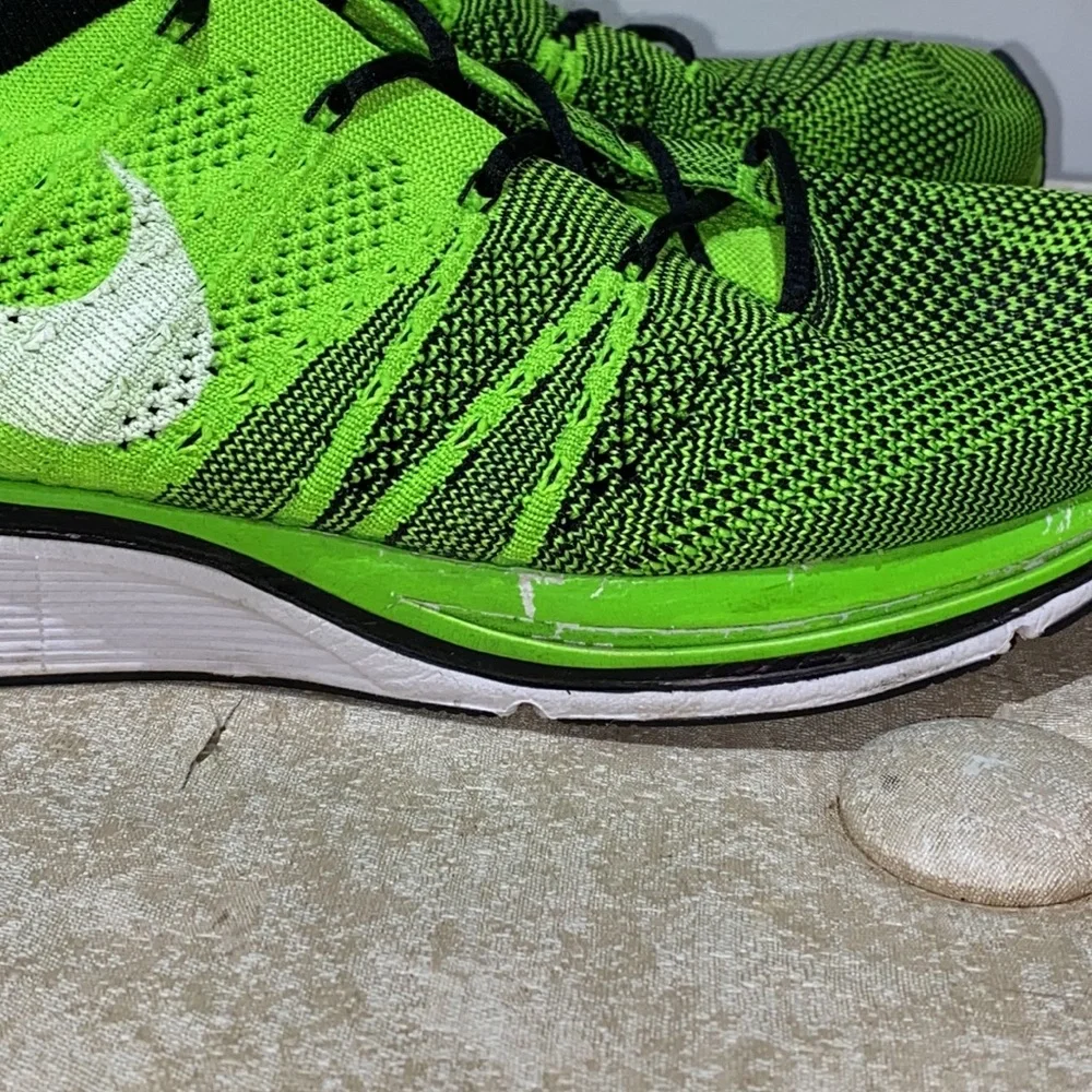 Nike Flyknit Trainer+ Electric Green Sneakers Size 10